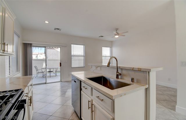 5924 West Santoli Avenue, Las Vegas, NV 89139