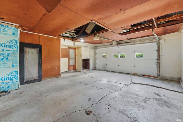 1928 Glenwood Avenue, Fort Wayne, IN 46805