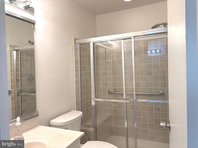 802 CHANTICLEER, Cherry Hill, NJ 08003