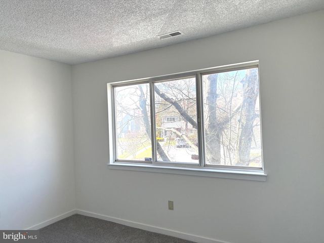 802 CHANTICLEER, Cherry Hill, NJ 08003