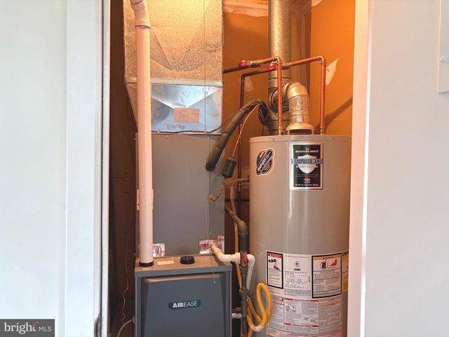 802 CHANTICLEER, Cherry Hill, NJ 08003