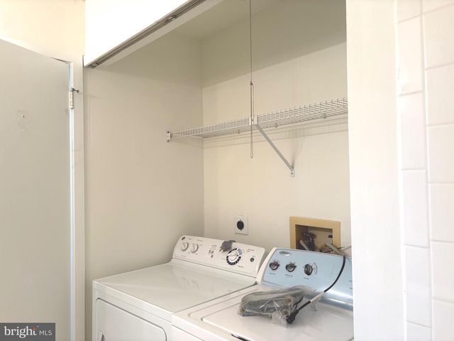 802 CHANTICLEER, Cherry Hill, NJ 08003