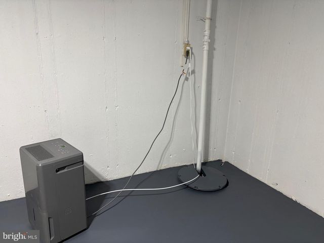 802 CHANTICLEER, Cherry Hill, NJ 08003