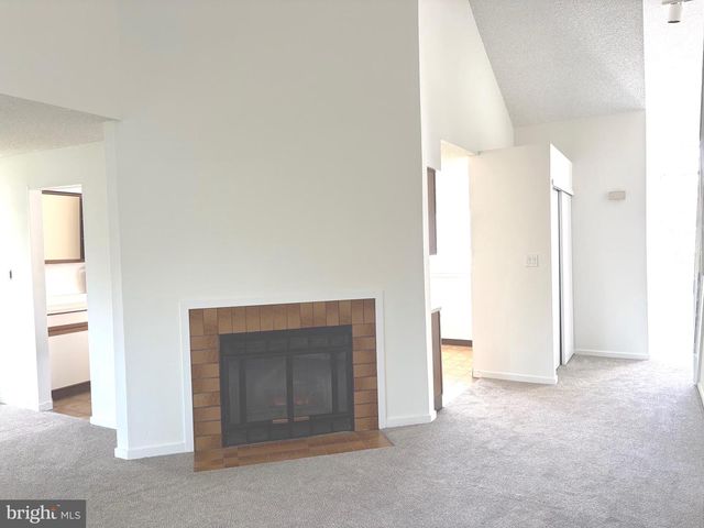 802 CHANTICLEER, Cherry Hill, NJ 08003