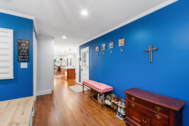 5624 Winthrop Drive, Raleigh, NC 27612