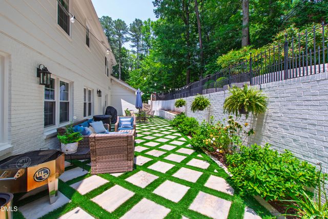 5624 Winthrop Drive, Raleigh, NC 27612