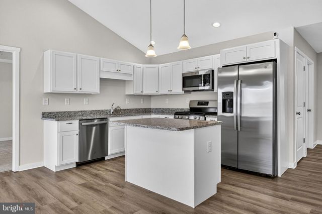 210 LAHAYE DR, Martinsburg, WV 25405