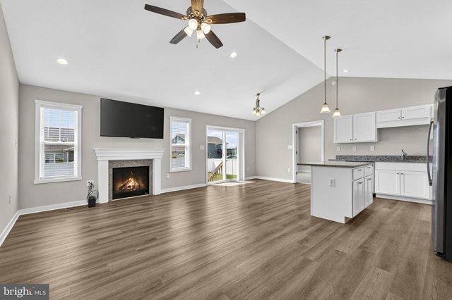 210 LAHAYE DR, Martinsburg, WV 25405