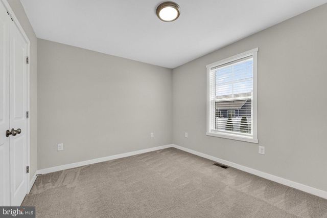 210 LAHAYE DR, Martinsburg, WV 25405