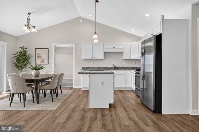 210 LAHAYE DR, Martinsburg, WV 25405