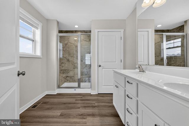 210 LAHAYE DR, Martinsburg, WV 25405