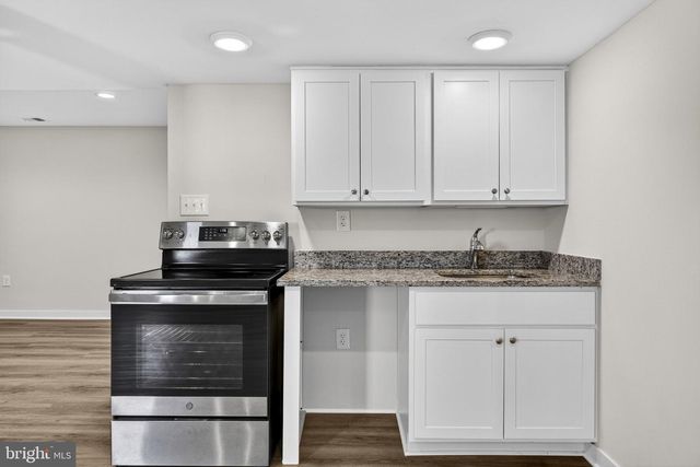 210 LAHAYE DR, Martinsburg, WV 25405