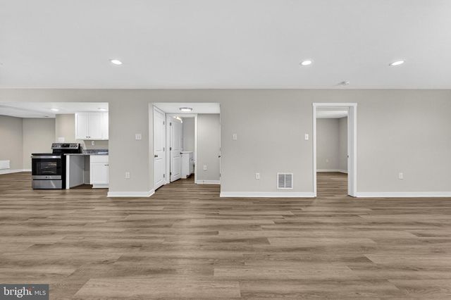 210 LAHAYE DR, Martinsburg, WV 25405