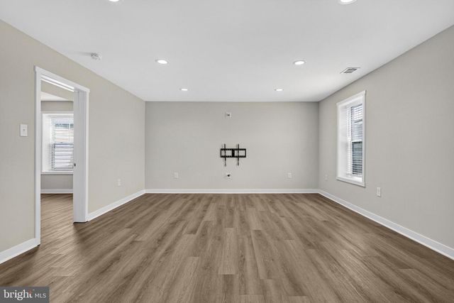 210 LAHAYE DR, Martinsburg, WV 25405