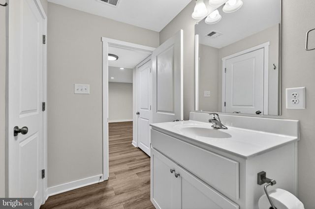 210 LAHAYE DR, Martinsburg, WV 25405