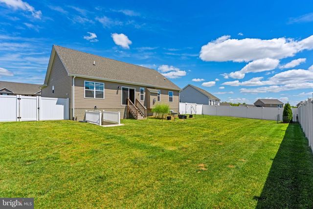 210 LAHAYE DR, Martinsburg, WV 25405