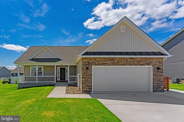210 LAHAYE DR, Martinsburg, WV 25405