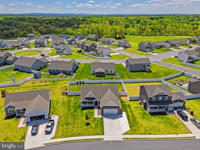 210 LAHAYE DR, Martinsburg, WV 25405