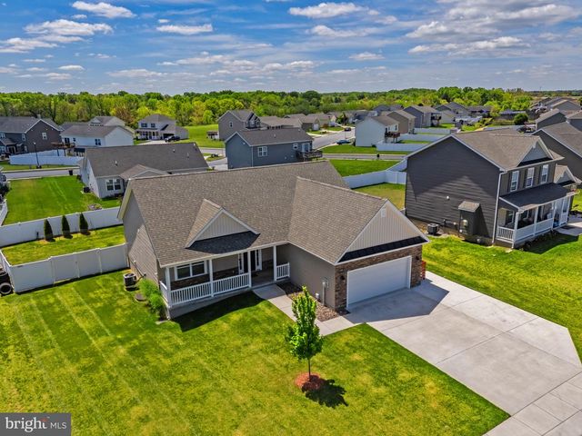210 LAHAYE DR, Martinsburg, WV 25405