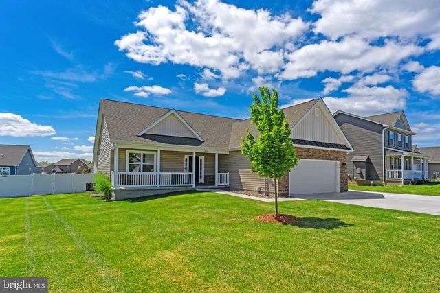 210 LAHAYE DR, Martinsburg, WV 25405