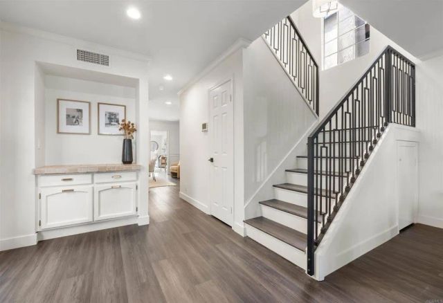 274 J Ave, Coronado, CA 92118