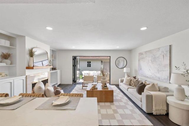 274 J Ave, Coronado, CA 92118