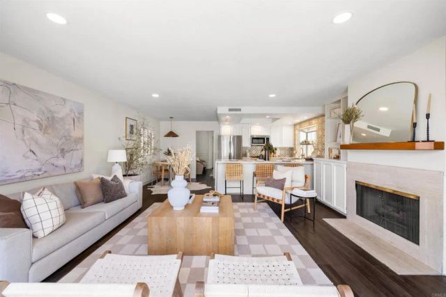 274 J Ave, Coronado, CA 92118