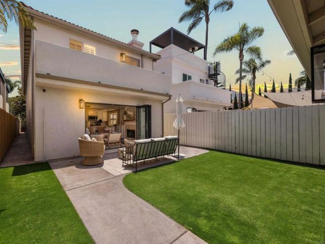 274 J Ave, Coronado, CA 92118