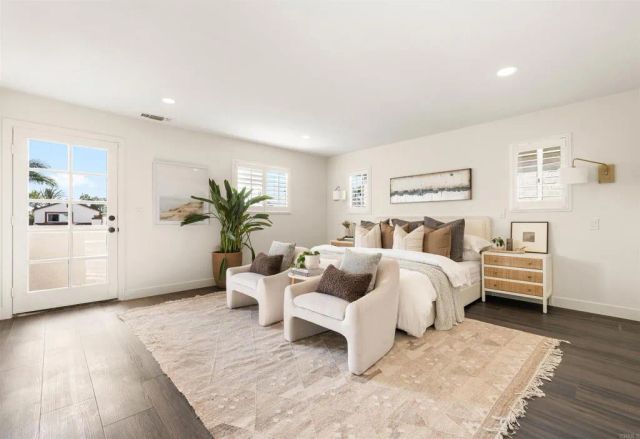 274 J Ave, Coronado, CA 92118