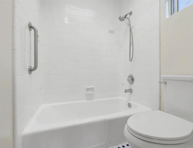 274 J Ave, Coronado, CA 92118