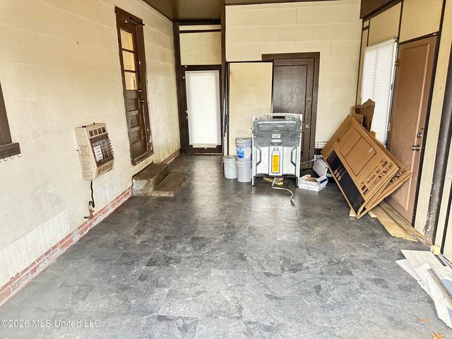 3679 Southland Drive, Jackson, MS 39212