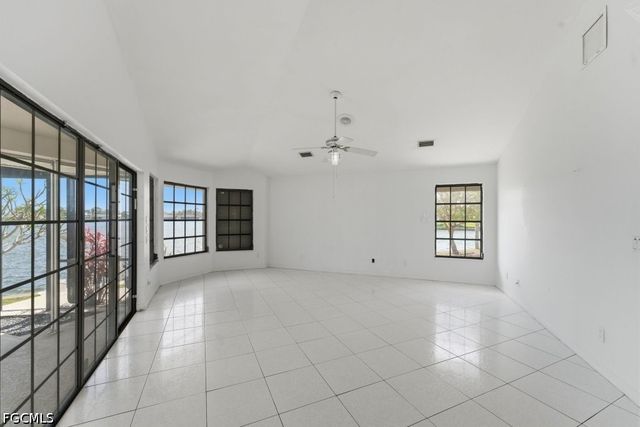 837 SW 2nd AVE, Cape Coral, FL 33991