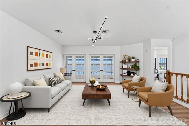 837 SW 2nd AVE, Cape Coral, FL 33991