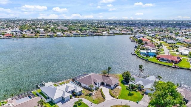 837 SW 2nd AVE, Cape Coral, FL 33991