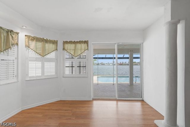 837 SW 2nd AVE, Cape Coral, FL 33991