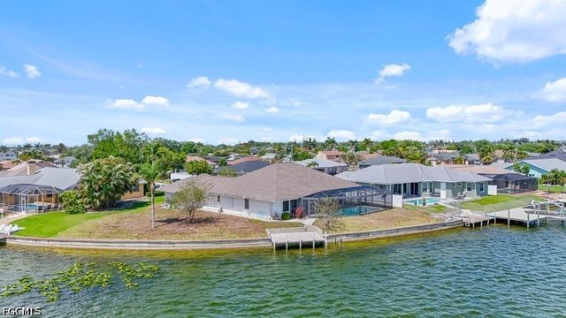 837 SW 2nd AVE, Cape Coral, FL 33991