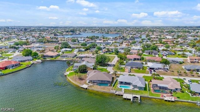 837 SW 2nd AVE, Cape Coral, FL 33991