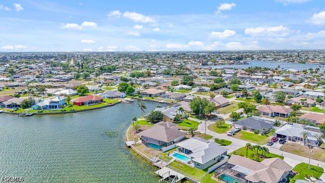 837 SW 2nd AVE, Cape Coral, FL 33991