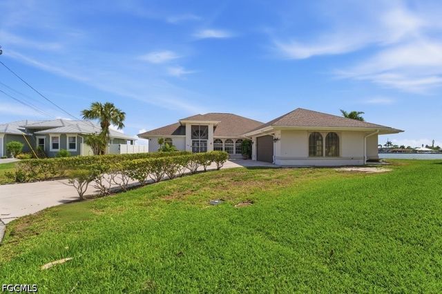 837 SW 2nd AVE, Cape Coral, FL 33991