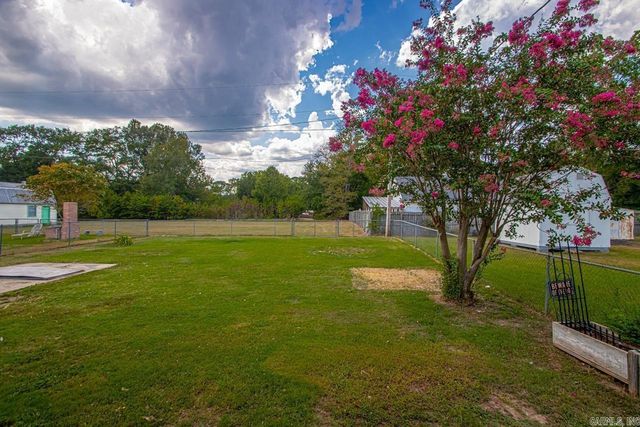 324 Troutt Avenue, Benton, AR 72019