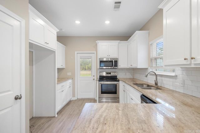 324 Troutt Avenue, Benton, AR 72019