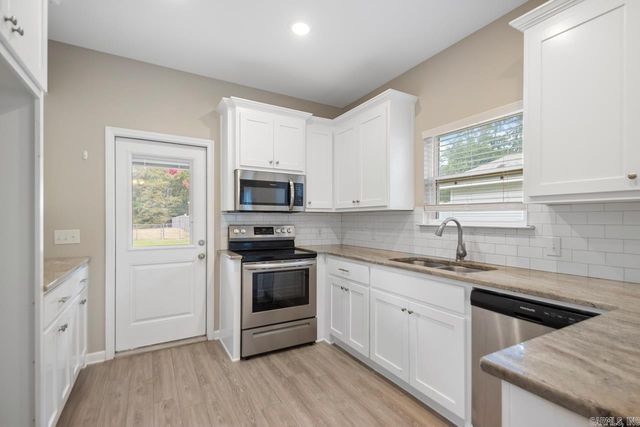 324 Troutt Avenue, Benton, AR 72019
