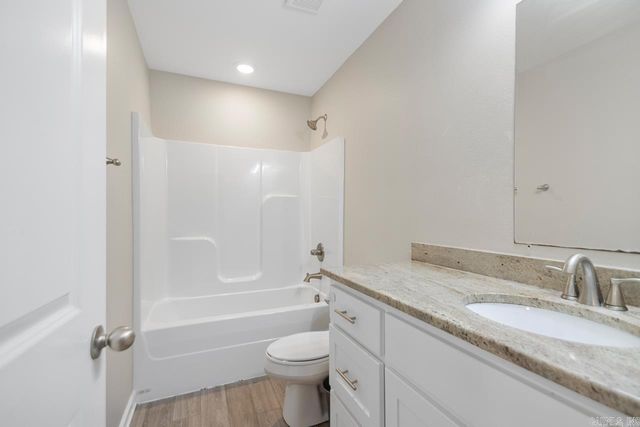 324 Troutt Avenue, Benton, AR 72019