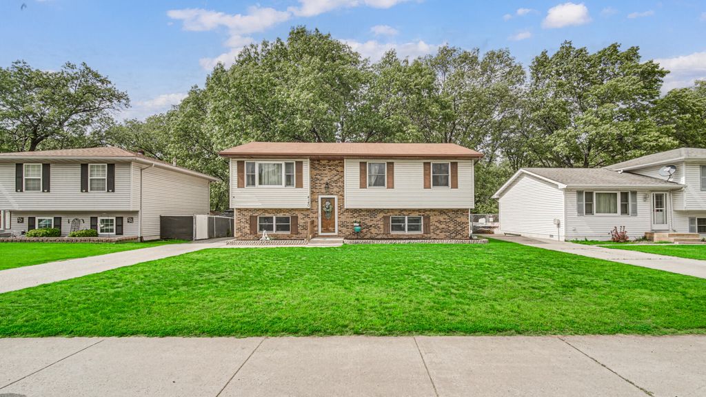 4140 Marquette Road, Lake Station, IN 46405