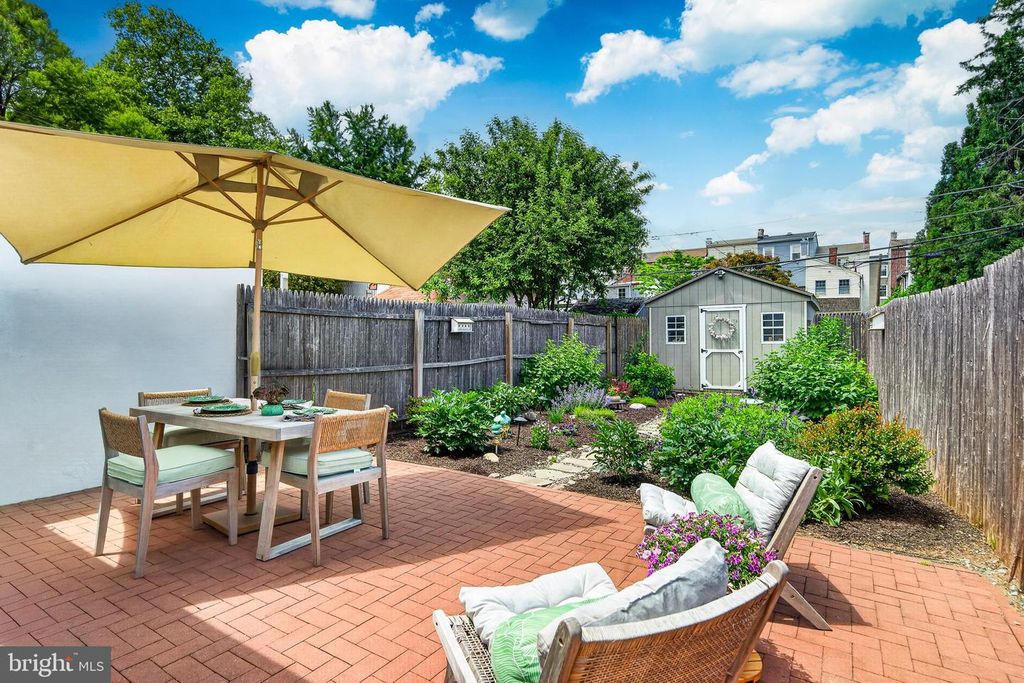 129 W UNION ST, West Chester, PA 19382