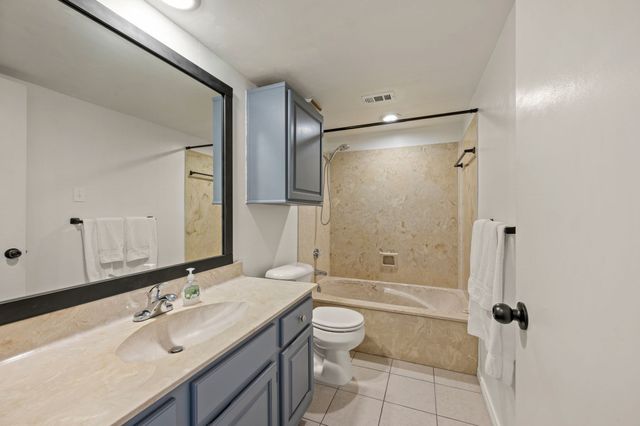 2728 Copper Creek Drive 208, Arlington, TX 76006