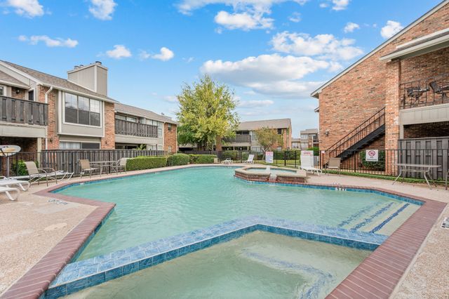 2728 Copper Creek Drive 208, Arlington, TX 76006