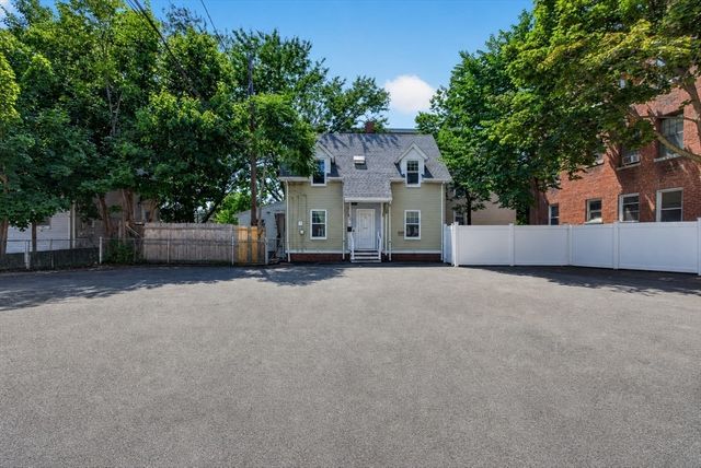 19 Huss Court, Lynn, MA 01905