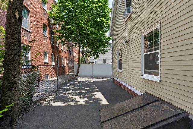 19 Huss Court, Lynn, MA 01905