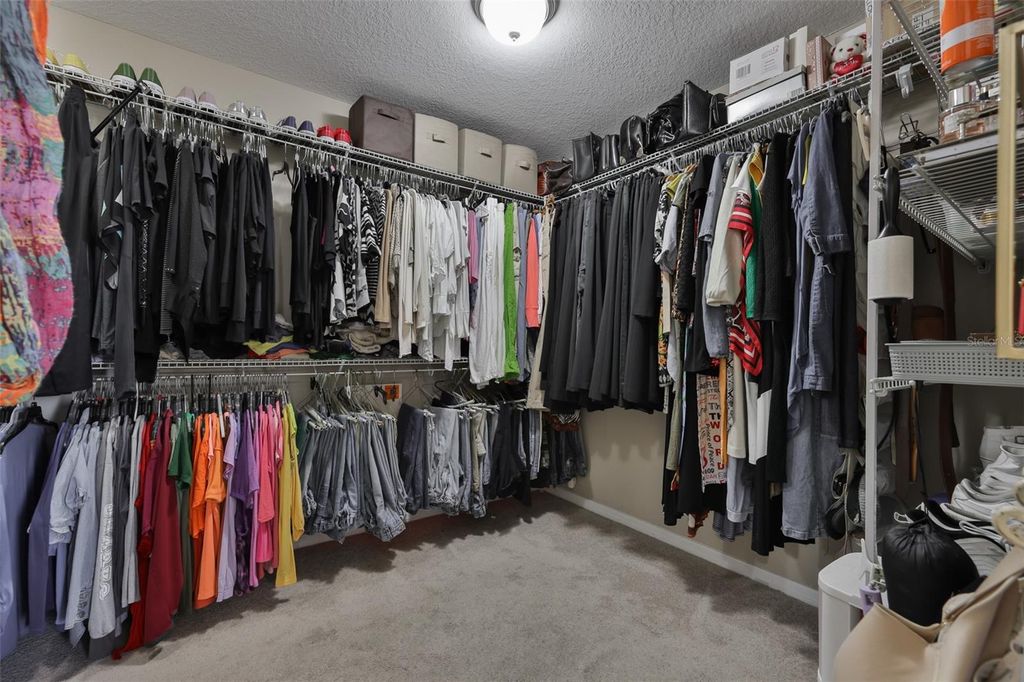 Image 39 of property listing at 11406 ESTUARY PRESERVE DRIVE, Riverview, FL 33569